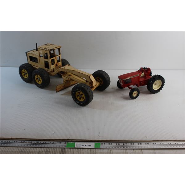 Tonka Grader and ERTL Tractor Toys