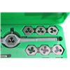 Image 4 : Continental International 40pc Tap & Die Set