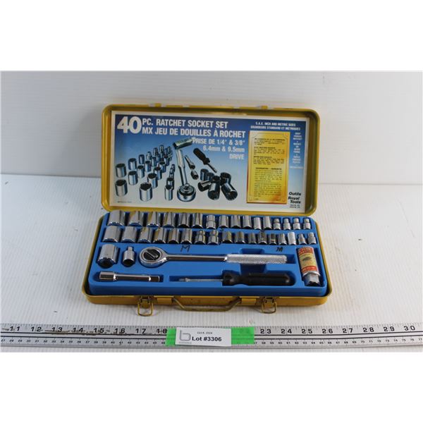 40pc Ratchet Socket Set - SAE and Metric