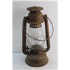Image 2 : Vintage Kerosene Lantern - As Is