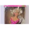 Image 2 : Bath Blast Barbie (box opened)