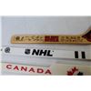 Image 2 : (4) Small Souvenir Hockey Sticks - Canada - NHL - Saskatoon Blades - New Jersey Devils