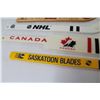 Image 3 : (4) Small Souvenir Hockey Sticks - Canada - NHL - Saskatoon Blades - New Jersey Devils