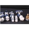 Image 4 : (8) Red Rose Tea Figurines & (11) Blue Porcelain Delft Figurines
