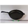 Image 1 : Cast Iron Frying Pan - 11" Diameter