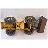 Image 5 : Tonka Bull Dozer Metal Toy - 1:12 Scale Model