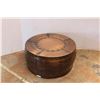 Image 1 : * Large Round Coffee Table - 31" Diameter x 15" Tall