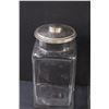 Image 2 : (2) Clear Glass Kitchen Storage Jars - 9" x 5" - Hairline Crack on one, as pictured