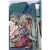 Image 3 : Sewing Material Lot - Assorted Sizes & Colors