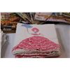 Image 3 : (70+) Hankies & Pillow Cases with Crochet & Various Crochet Books