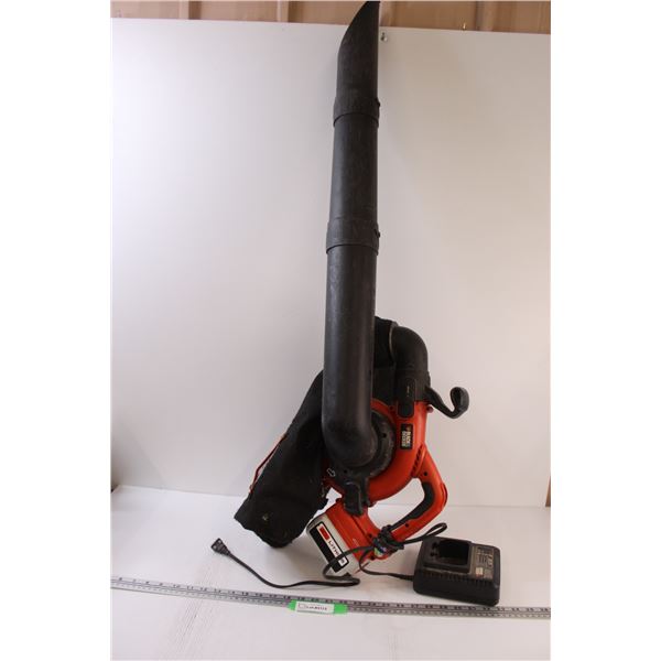 * Black & Decker 40V Battery Operated Leaf Blower & Charger - Powers On