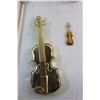Image 3 : Violin Glass Bottles, (2) Violin Wall Decorations and Wooden Sticks