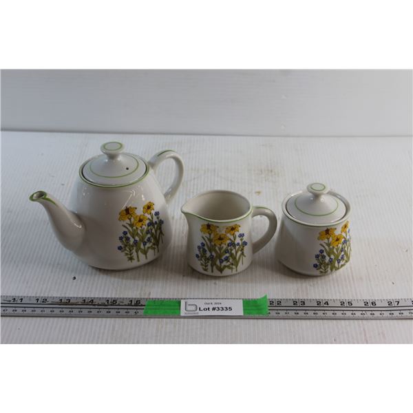 Japanese Ceramic Tea Pot and Cream & Sugar Set