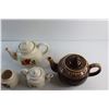 Image 4 : (3) Ceramic Tea Pots and Cream & Sugar Set