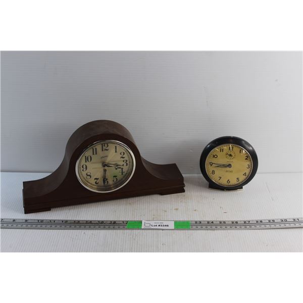Wooden Spartus Desk Clock and Vintage West Clox Big Ben Alarm Clock - As Is