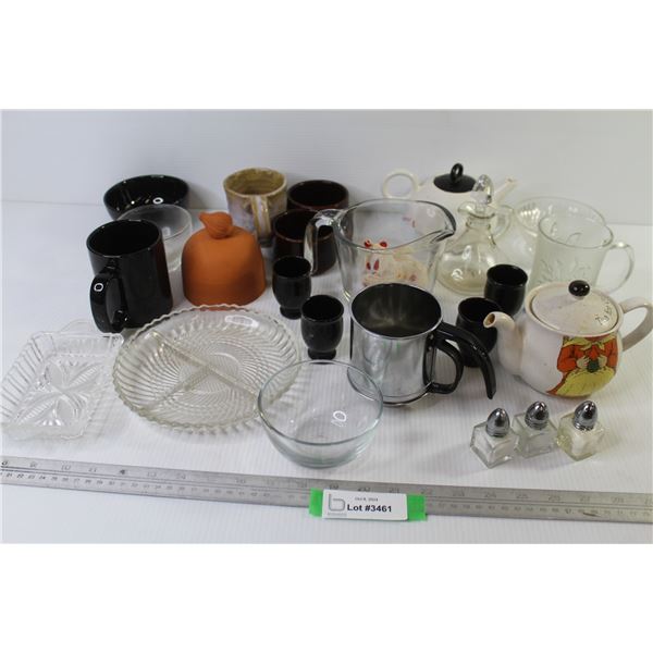 Kitchen Lot - Anchor Measuring Cup - Divided Dish - Cups - Misc. Items