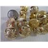 Image 2 : (33) Assorted Military Buttons
