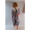 Image 8 : Plastic Doll 32'' w/ an Additional Dress
