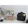 Image 5 : Assorted Vintage Cameras - Kodak, Majestic and Imperial, As Is
