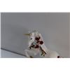 Image 3 : Yuletide Magic Fine Porcelain Unicorn Figurine