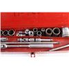 Image 3 : 17pc Ratchet Wrench & Sockets Set
