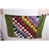 Image 1 : Quilt - 56" x 36"