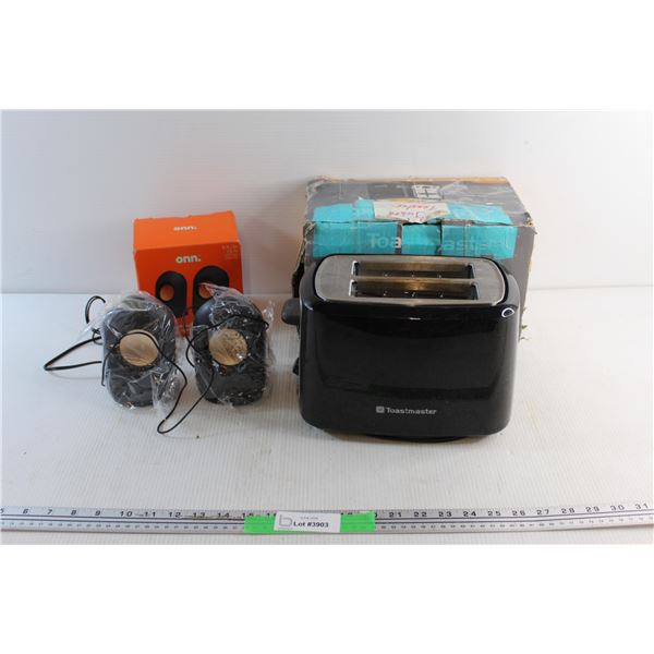 Onn USB Stereo Speakers and Toastmaster Toaster - As Is