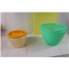 Image 4 : (5) Tupperware Containers