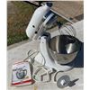 Image 1 : KITCHENAID STAND MIXER - WORKS!