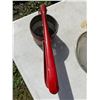 Image 8 : VINTAGE BAKING AND POPCORN POPPING ITEMS