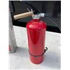 Image 3 : FIRE EXTINGUISHERS, LOT OF TWO