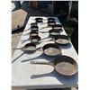 Image 2 : LOT OF PANS