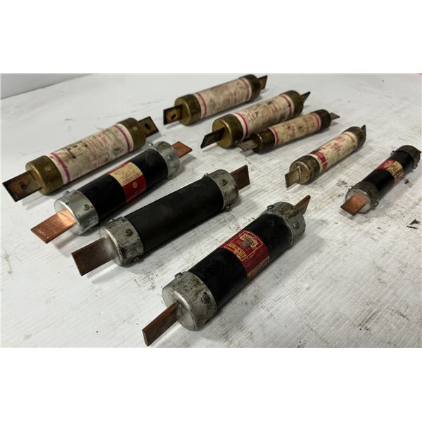 Lot of Misc. Fuses
