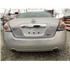 Image 17 : A12H -- 2010 NISSAN ALTIMA, SILVER, 183063 KMS