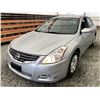 Image 3 : A12H -- 2010 NISSAN ALTIMA, SILVER, 183063 KMS