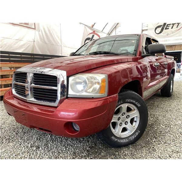 A12J -- 2006 DODGE DAKOTA, RED, 244495 KMS