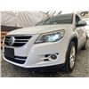 Image 2 : F1 --  2010 VW TIGUAN WHITE 238626 KMS