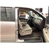 Image 36 : B6B -- 2010 FORD F150 SILVER 234132 KMS