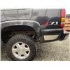 Image 25 : A12D -- 2005 GMC SIERRA 1500, GREY, 325696 KMS