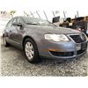 Image 8 : A12G -- 2006 VW PASSAT, GREY, 225880 KMS