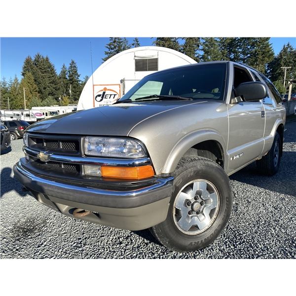 A12K -- 2001 CHEVY BLAZER, GOLD, 286801 KMS