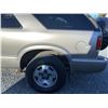 Image 23 : A12K -- 2001 CHEVY BLAZER, GOLD, 286801 KMS
