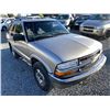 Image 9 : A12K -- 2001 CHEVY BLAZER, GOLD, 286801 KMS