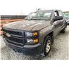 Image 3 : B6F -- 2015 CHEVY SILVERADO, BROWN, 128606 KMS