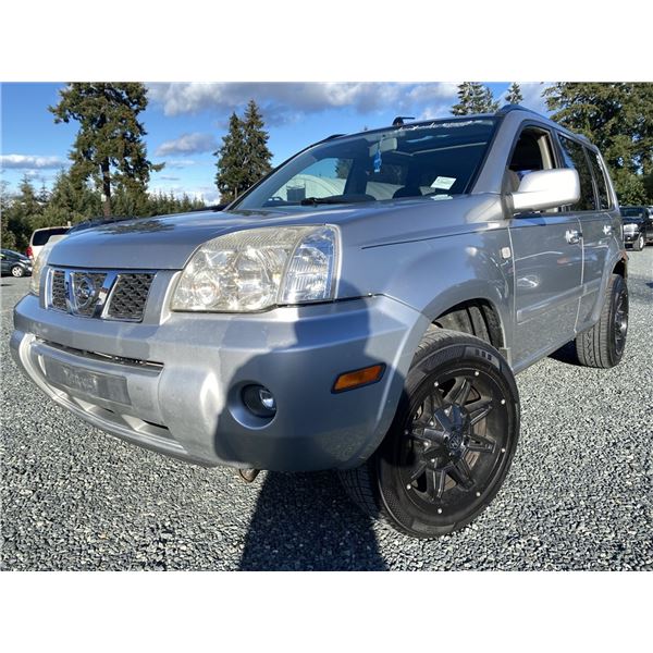 F2 -- 2005 NISSAN X-TRAIL, SILVER, 220167 KMS
