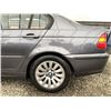 Image 25 : D6 -- 2003 BMW 325I, SILVER, UNKNOWN KMS, "NO RESERVE"