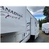 Image 32 : 0B -- 2007 FOREST RIVER CANADIAN SPORT, WHITE 40 FEET