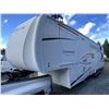 Image 9 : 0B -- 2007 FOREST RIVER CANADIAN SPORT, WHITE 40 FEET