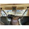 Image 21 : 0C -- 1994 TRIPLE E MOTORHOME, WHITE, 102242 KMS
