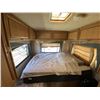 Image 43 : 0C -- 1994 TRIPLE E MOTORHOME, WHITE, 102242 KMS